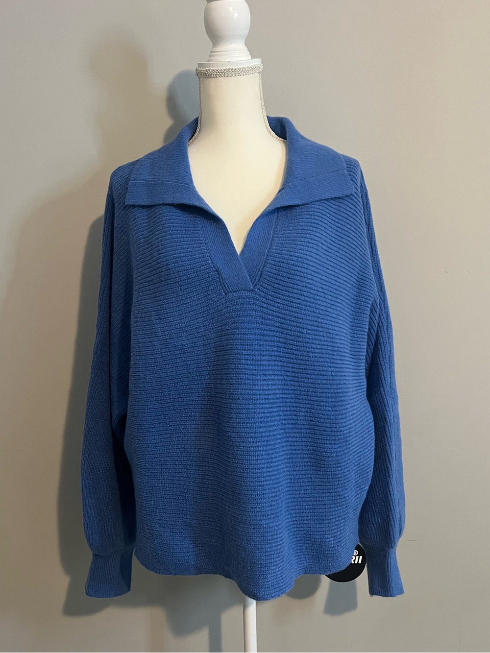 Chyrii Relaxed V-Neck Collared Knit Sweater Women’s Size XL